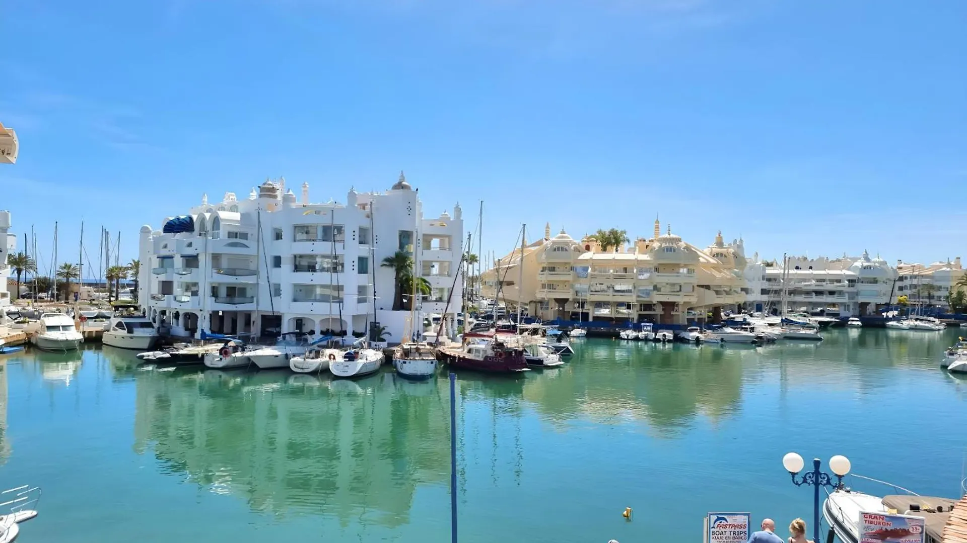 Stunning Home With Outdoor Swimmingpool, 4 Bedrooms And Wifi Benalmadena