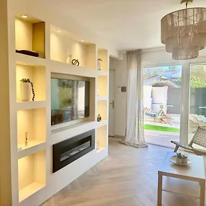  Holiday home New Luxe House