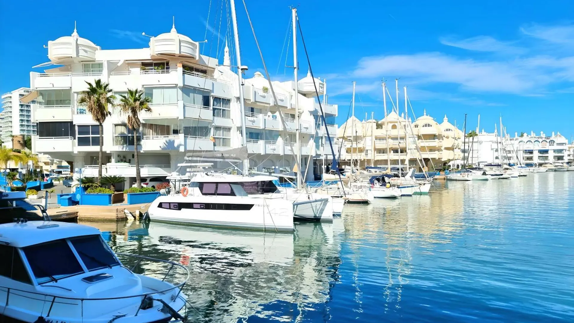 Stunning Home With Outdoor Swimmingpool, 4 Bedrooms And Wifi Benalmádena 0*,