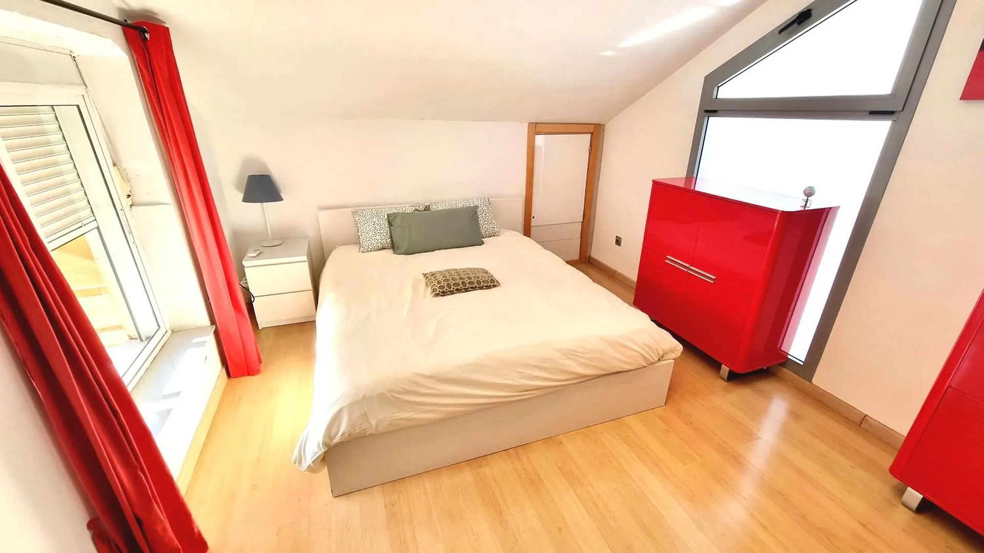 Stunning Home With Outdoor Swimmingpool, 4 Bedrooms And Wifi Benalmádena
